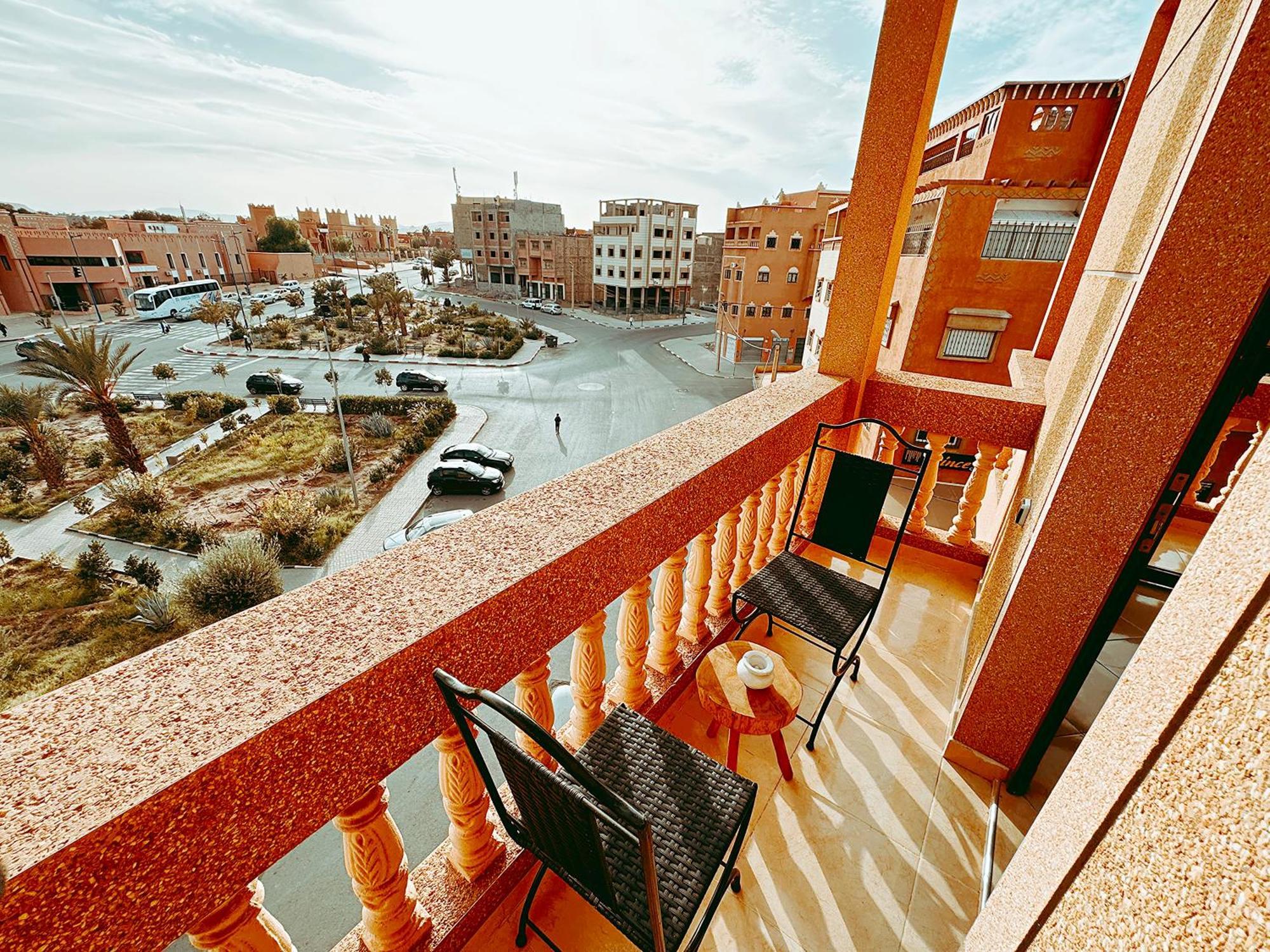 Chay - Appartements A Ouarzazate Eksteriør bilde