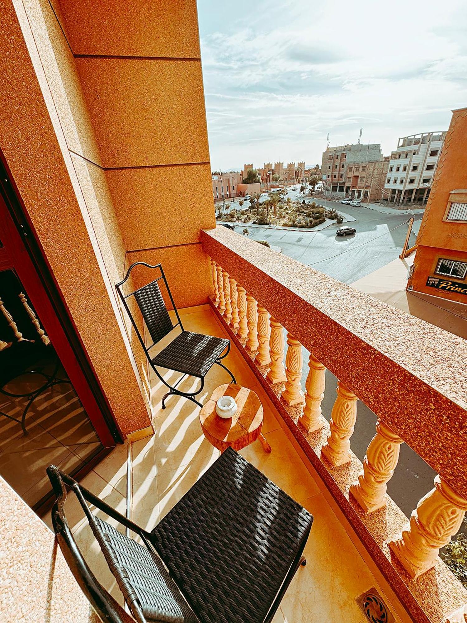 Chay - Appartements A Ouarzazate Eksteriør bilde